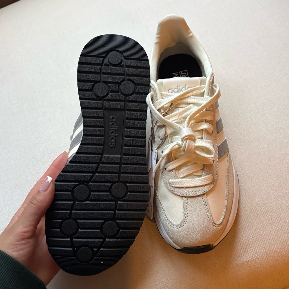 Adidas Run 70’s 2.0 Sneaker - Picture 9 of 10
